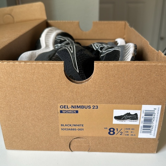 ASICS Gel-Nimbus 23 - Picture 2 of 8